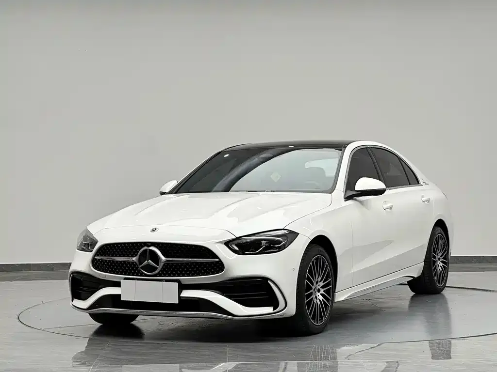 Mercedes-Benz C-Class — фото 1