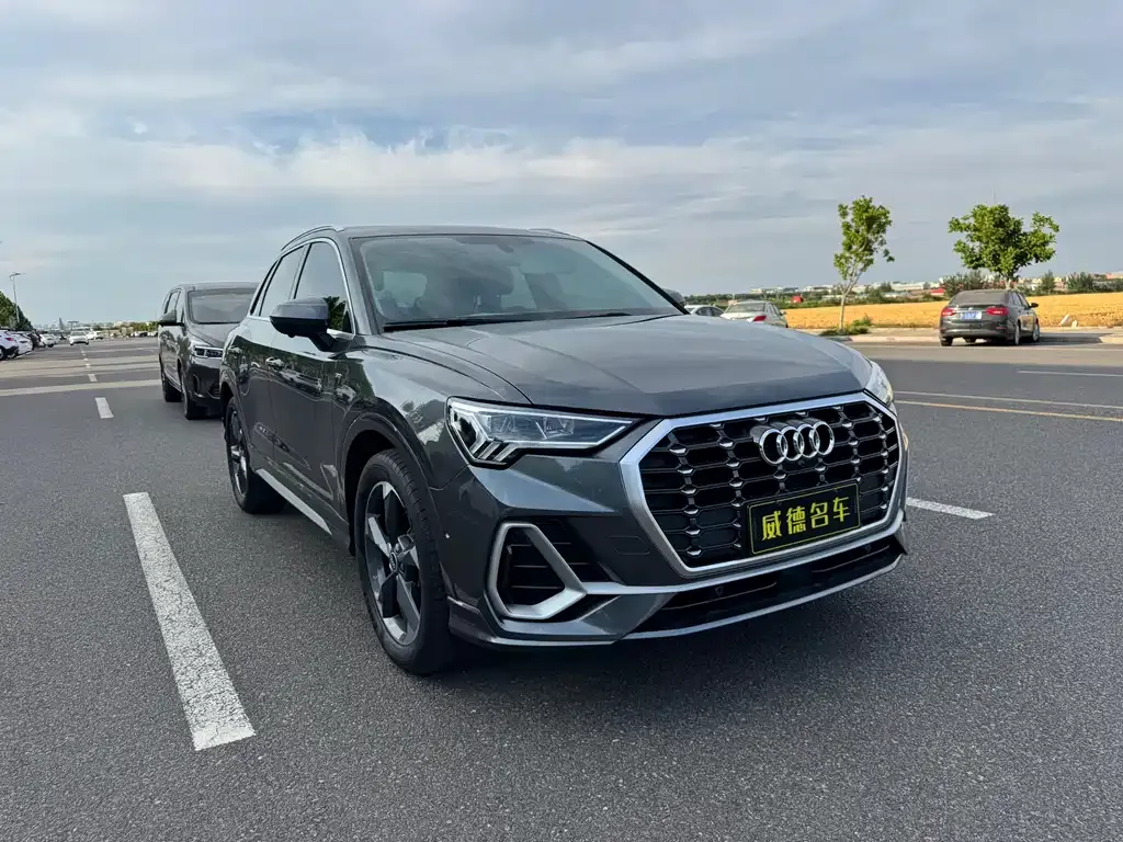 Audi Q3 — фото 5