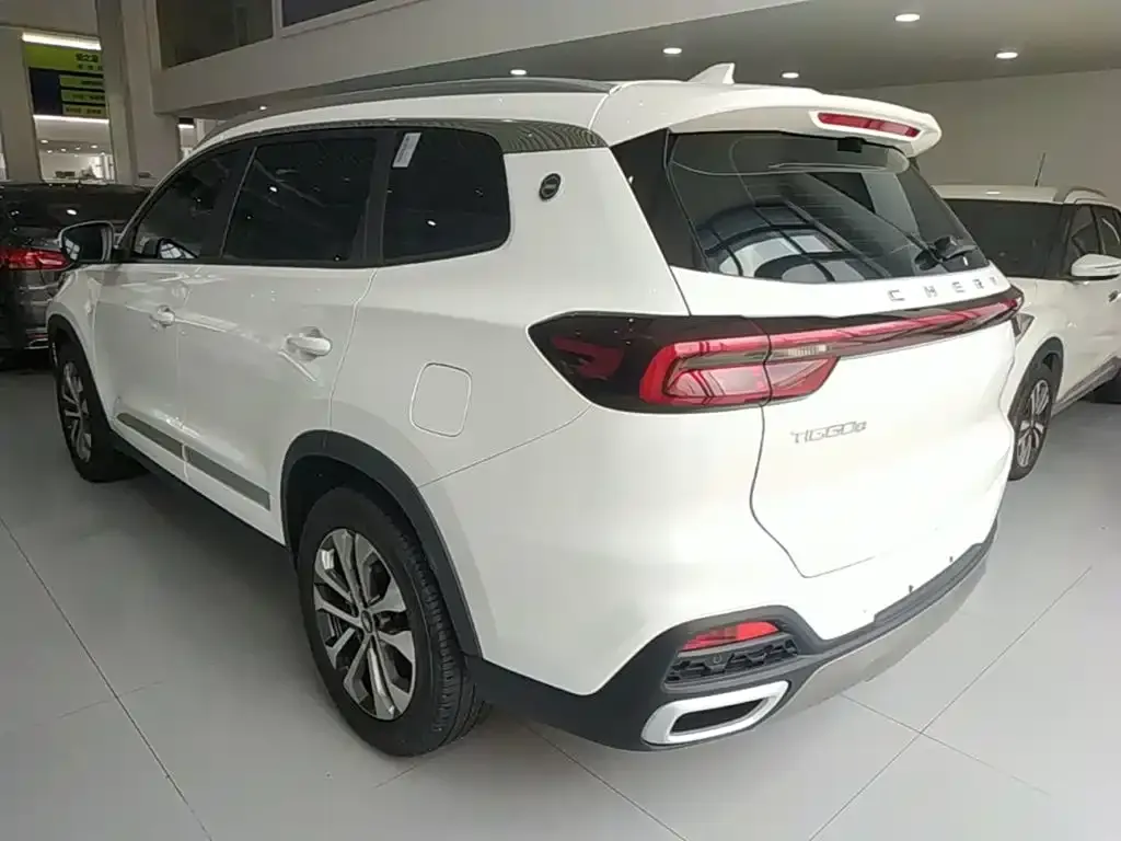 Chery Tiggo 8 — фото 3