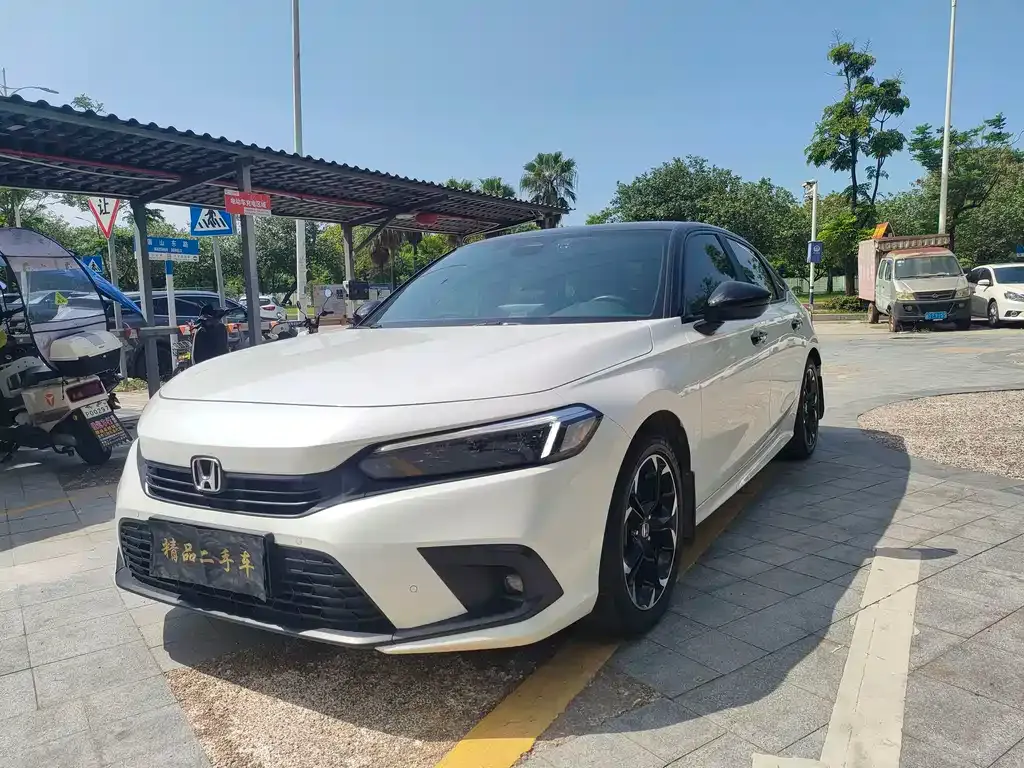 Honda Civic — фото 1
