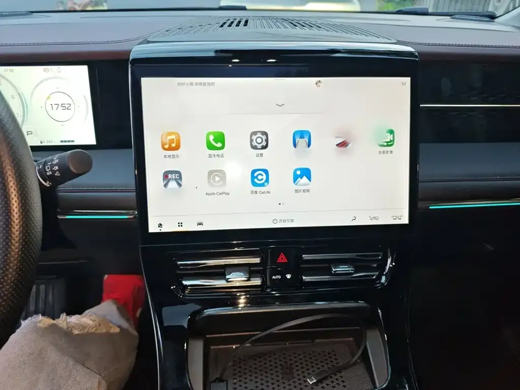 GAC Motor Trumpchi M8 — фото 10