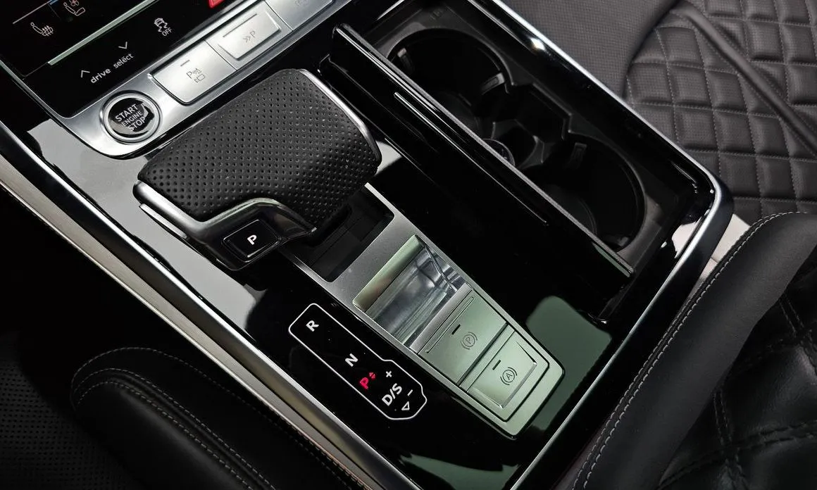 Audi Q8 2022 из KR, фото 10