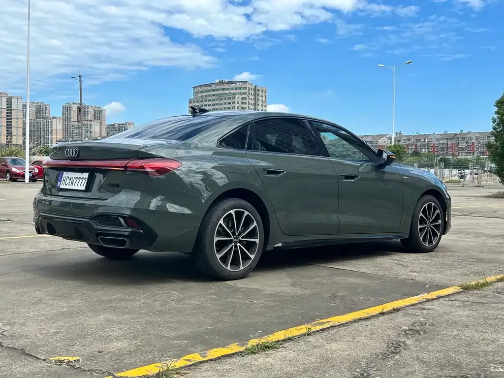 Audi A5L — фото 9