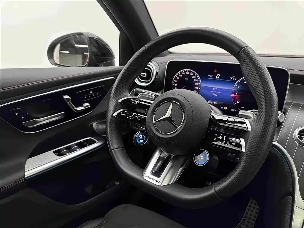Mercedes-Benz GLC Coupe AMG — фото 6