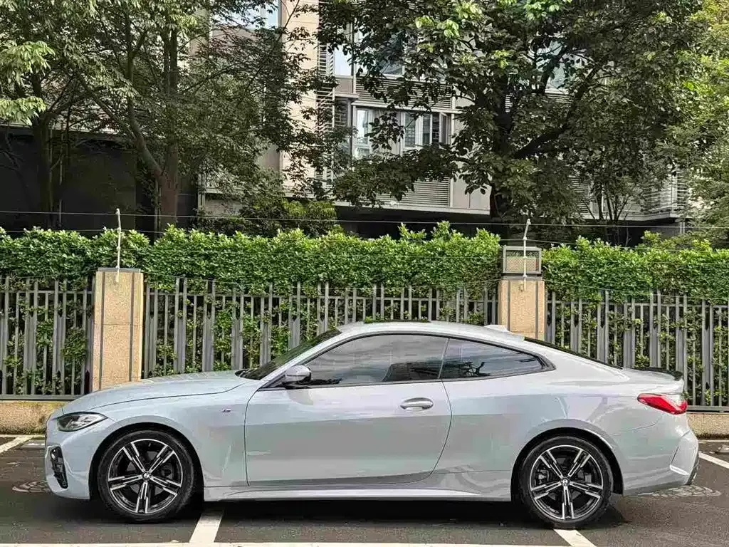 BMW 4 Series 2024 из CN, фото 9