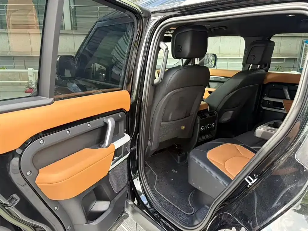 Land Rover Defender — фото 4