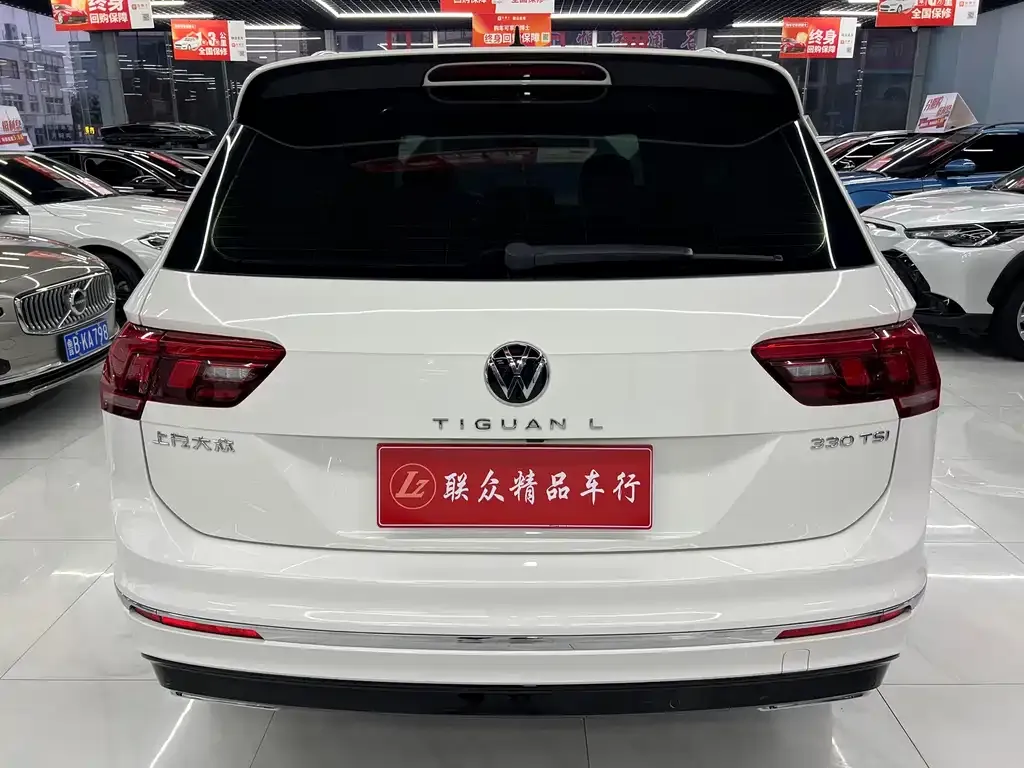Volkswagen Tiguan L — фото 6