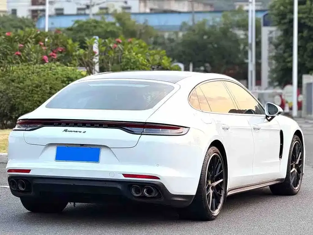Porsche Panamera — фото 5