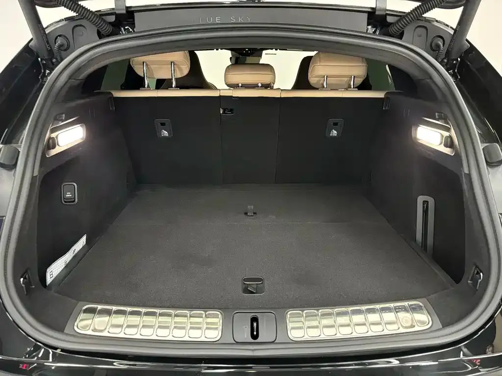 NIO ET5T 2024 из CN, фото 8