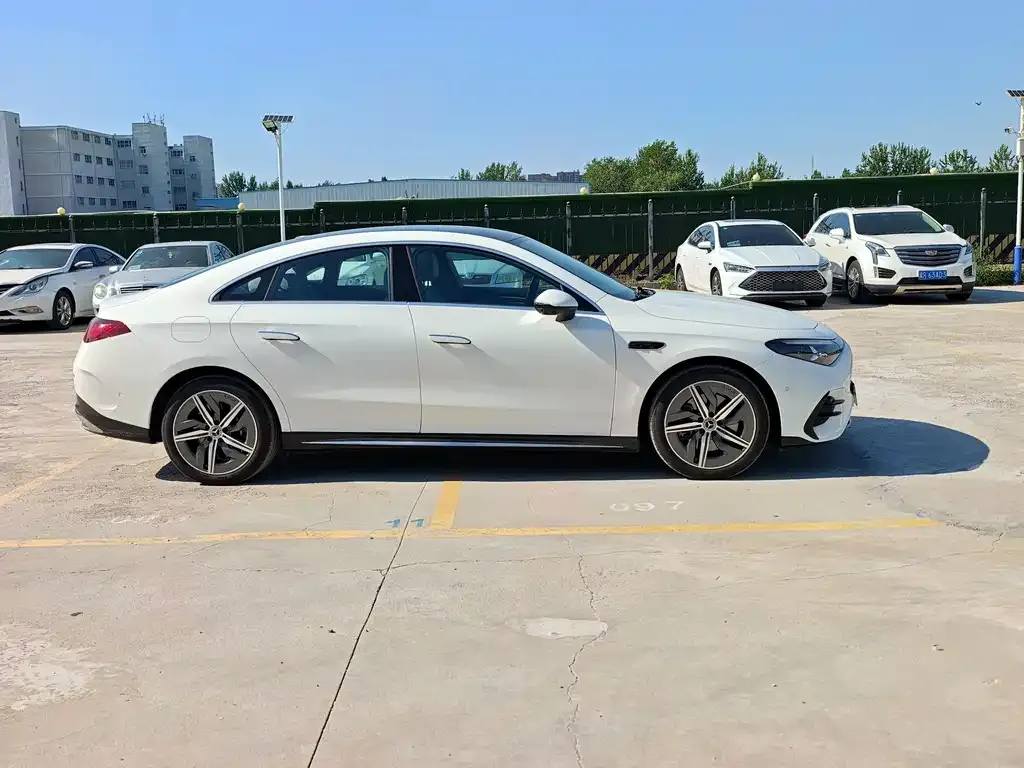 Mercedes-Benz CLA PHEV — фото 9