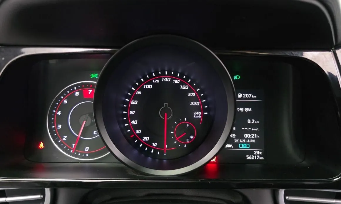 Hyundai AVANTE 2021 из KR, фото 3
