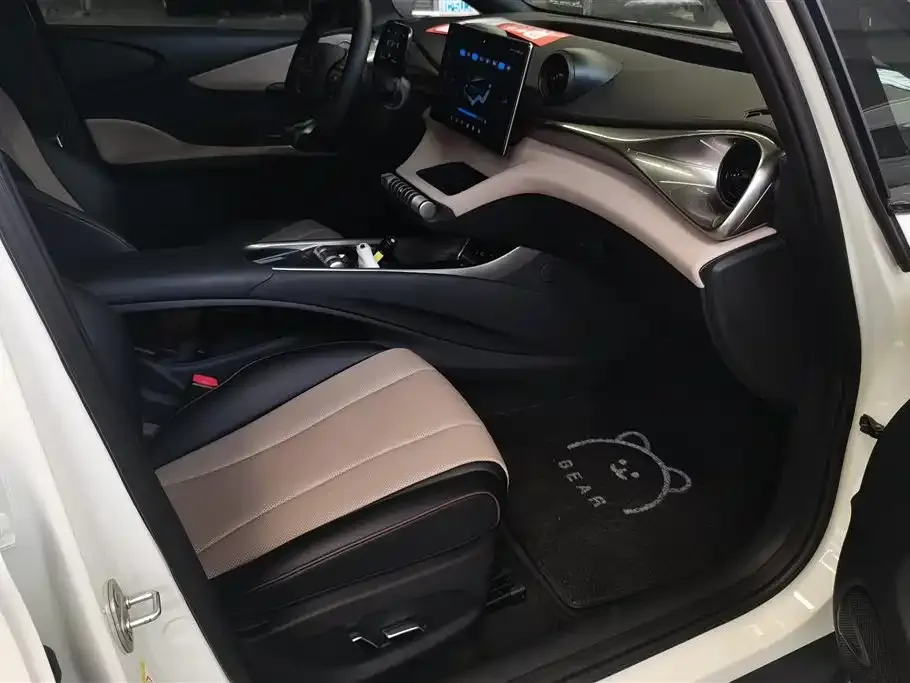 BYD Dolphin — фото 2