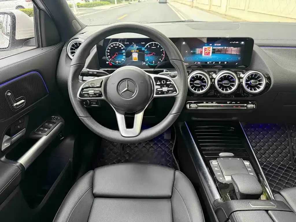 Mercedes-Benz GLA — фото 7