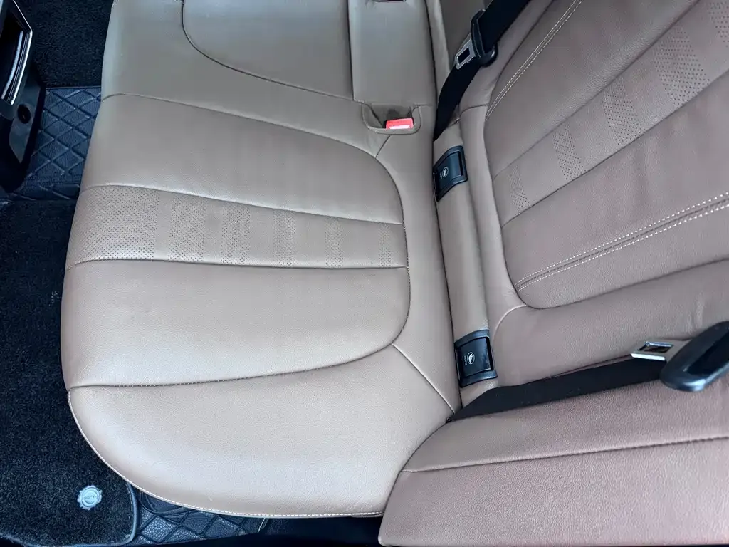 BMW X5 (Import) — фото 2