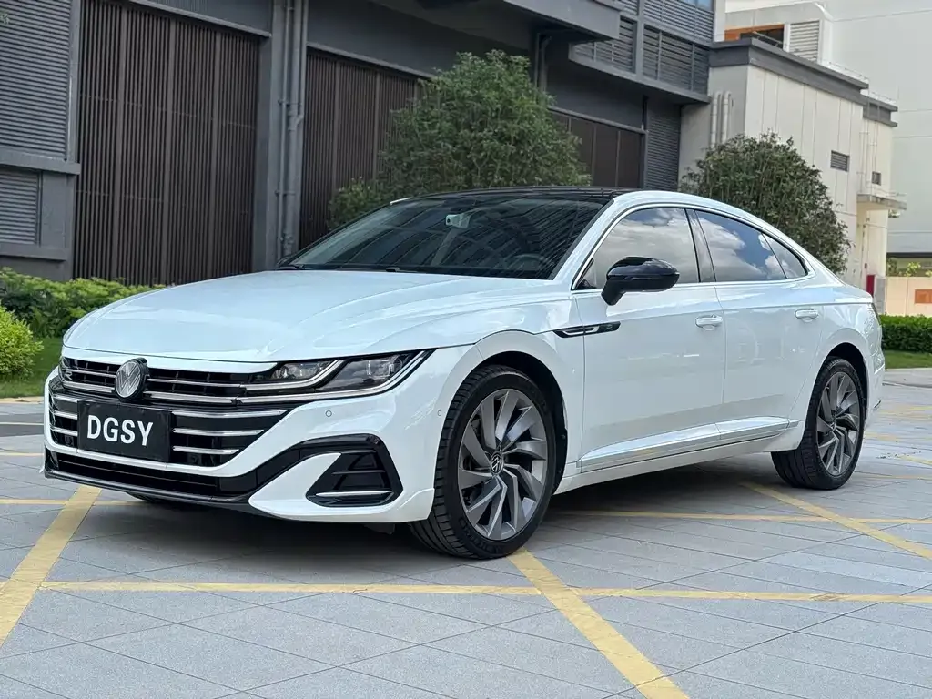 Volkswagen CC — фото 1