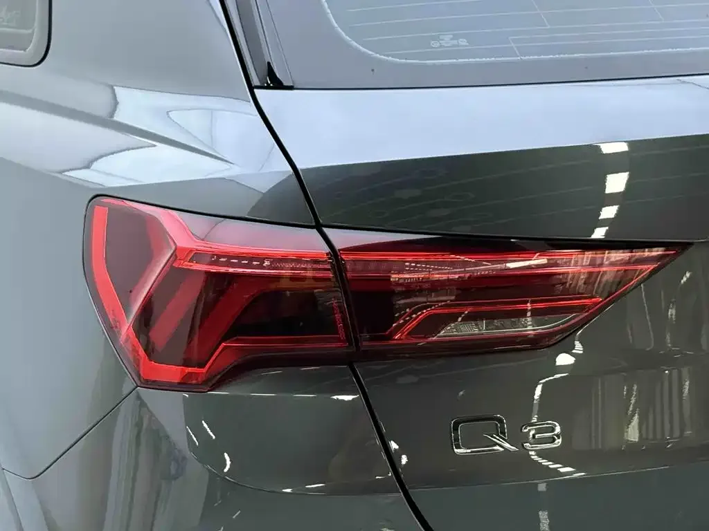 Audi Q3 — фото 6