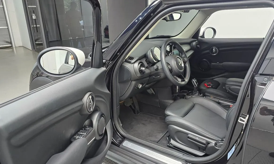 Mini Cooper 2021 из KR, фото 8