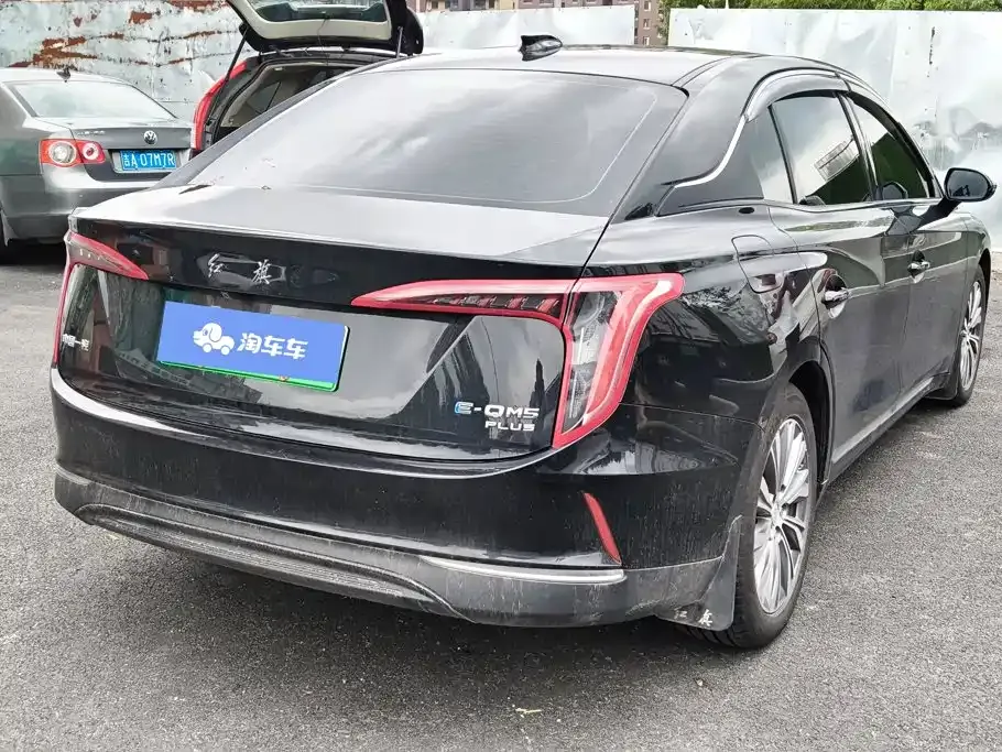 Hongqi E-QM5 — фото 10