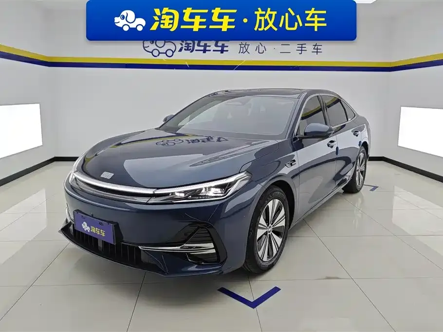 Geely 银河A7 EM — фото 1