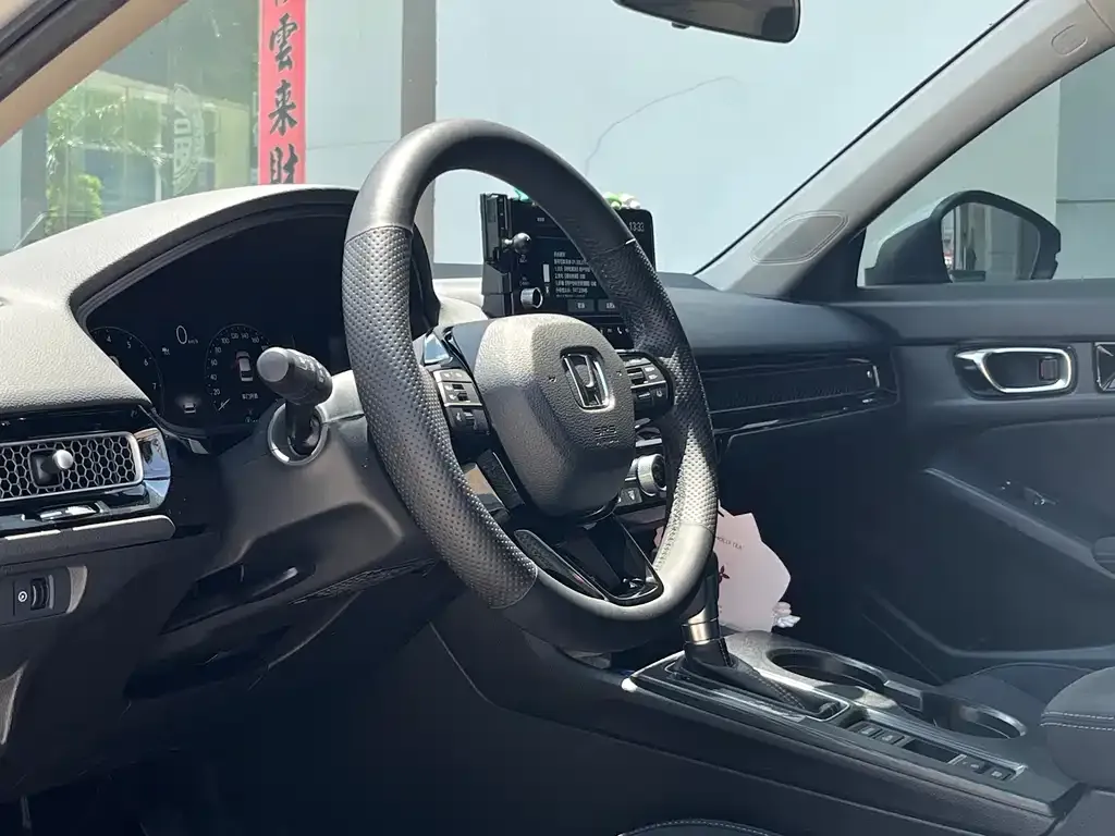 Honda Civic — фото 3