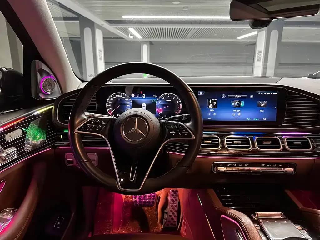 Mercedes-Benz GLS — фото 3