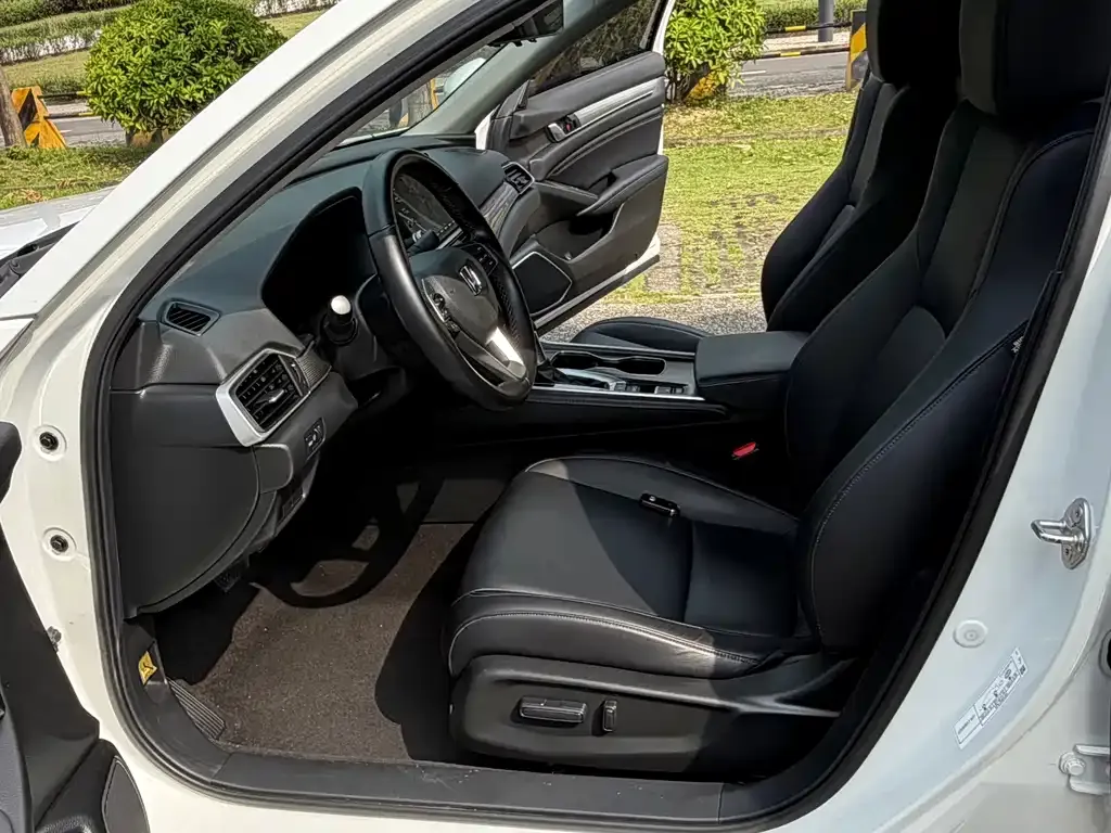 Honda Accord — фото 2