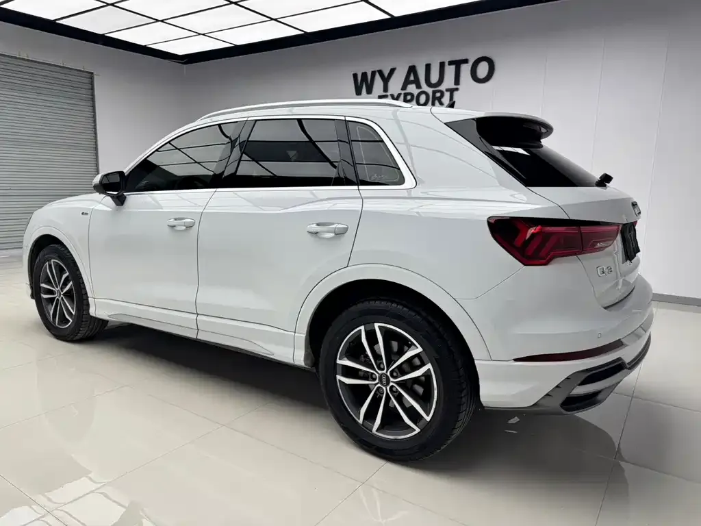 Audi Q3 — фото 10