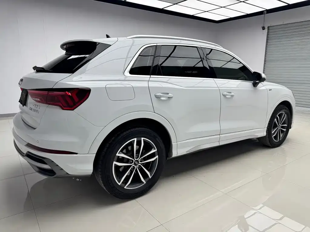 Audi Q3 — фото 4