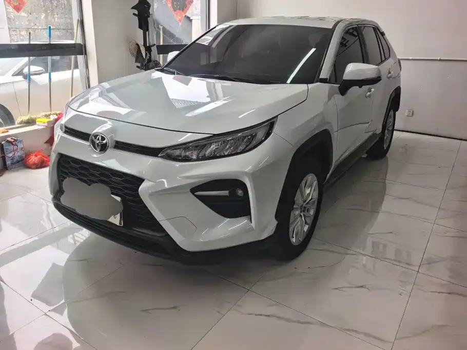 Toyota Wildlander — фото 1
