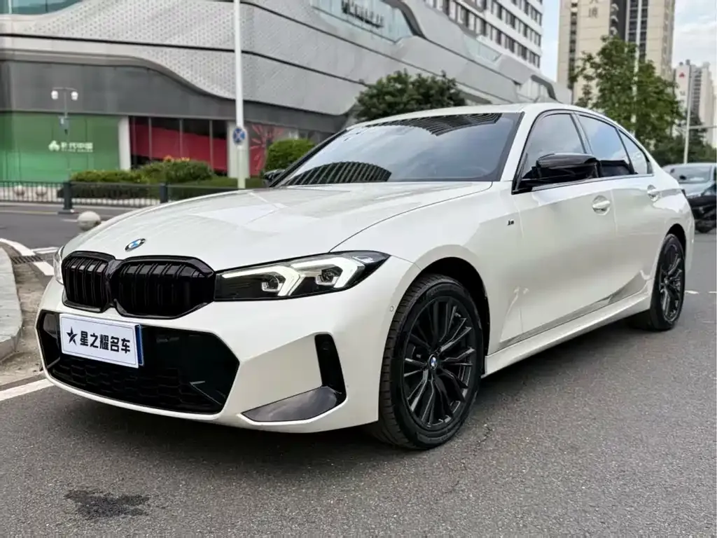 BMW 3 Series — фото 1
