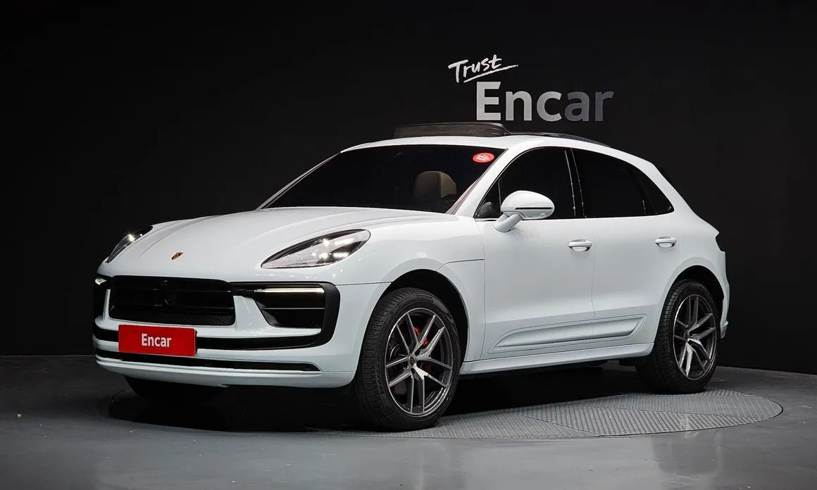 Porsche Macan — фото 1