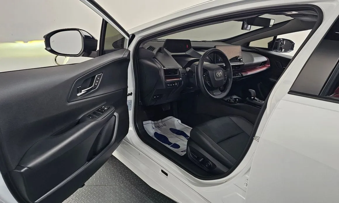 Toyota Prius 2026 из KR, фото 6