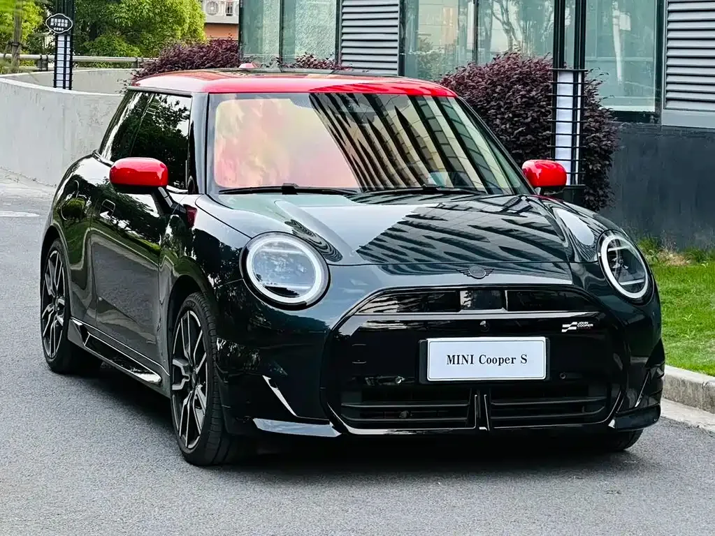 MINI Cooper EV 2024 из CN, фото 10