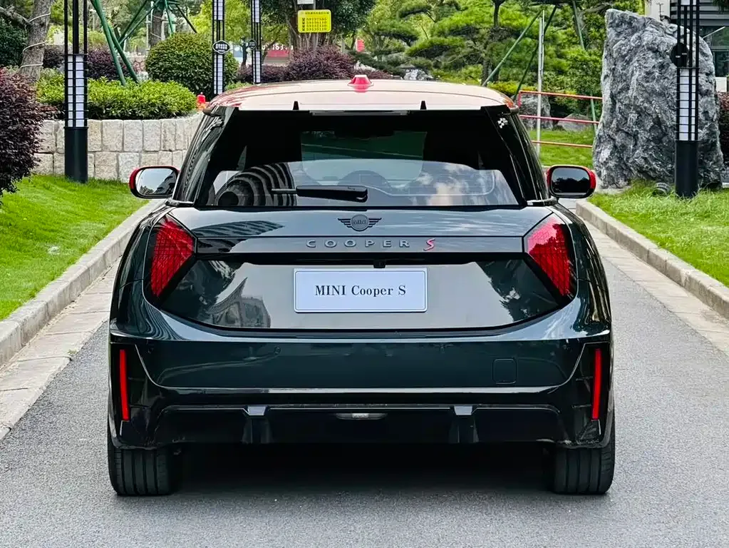 MINI Cooper EV 2024 из CN, фото 9