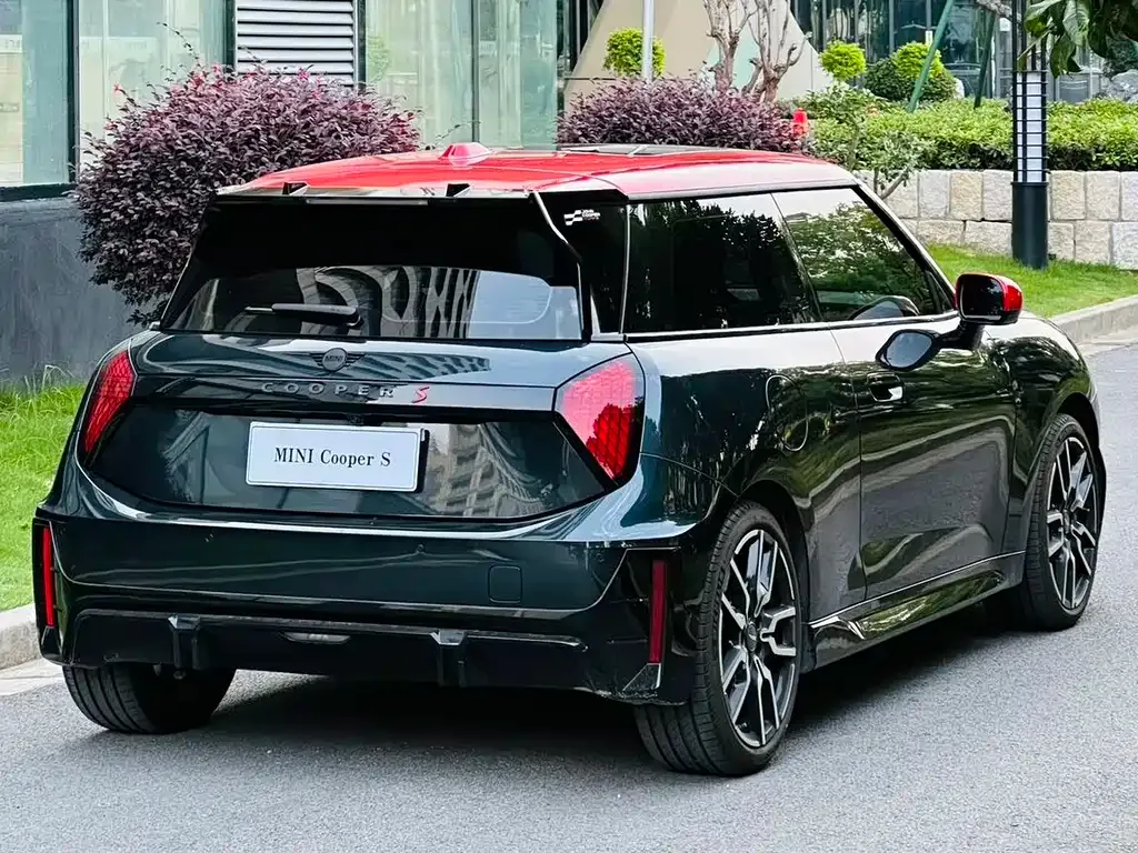 MINI Cooper EV 2024 из CN, фото 5