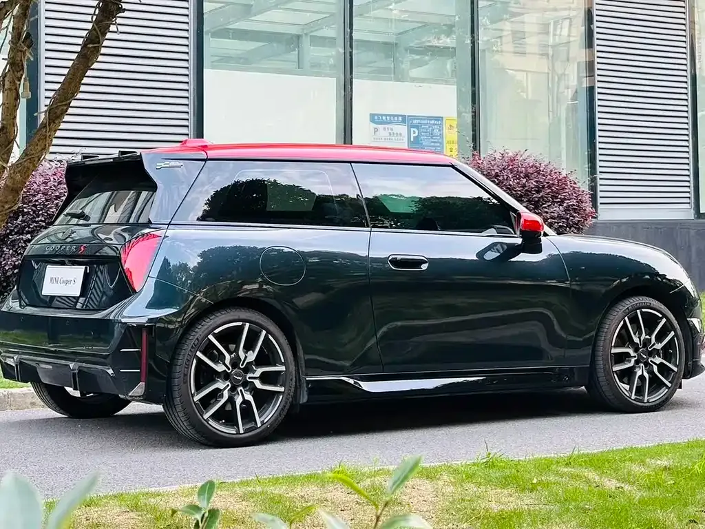 MINI Cooper EV 2024 из CN, фото 6