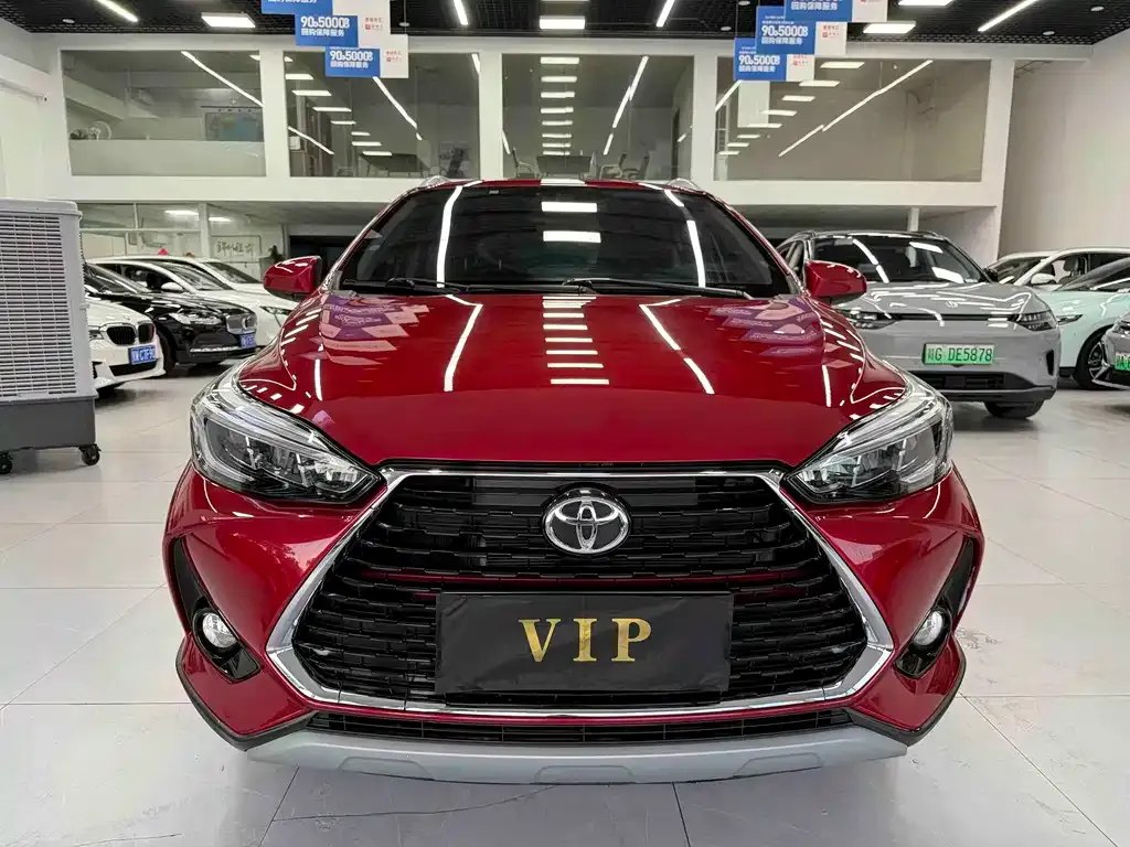 Toyota Yaris L — фото 9