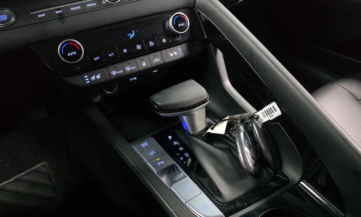 Hyundai AVANTE — фото 9