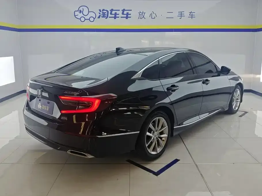 Honda Accord — фото 3