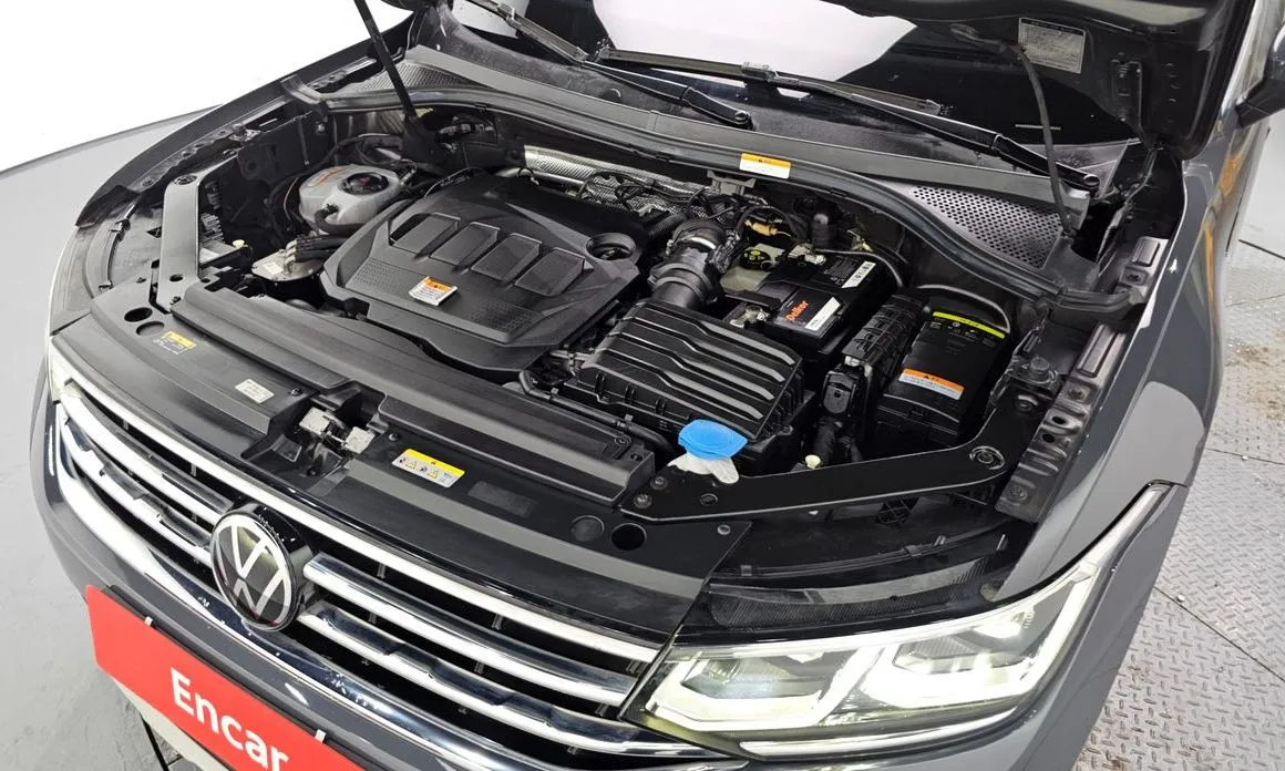 Volkswagen Tiguan — фото 7