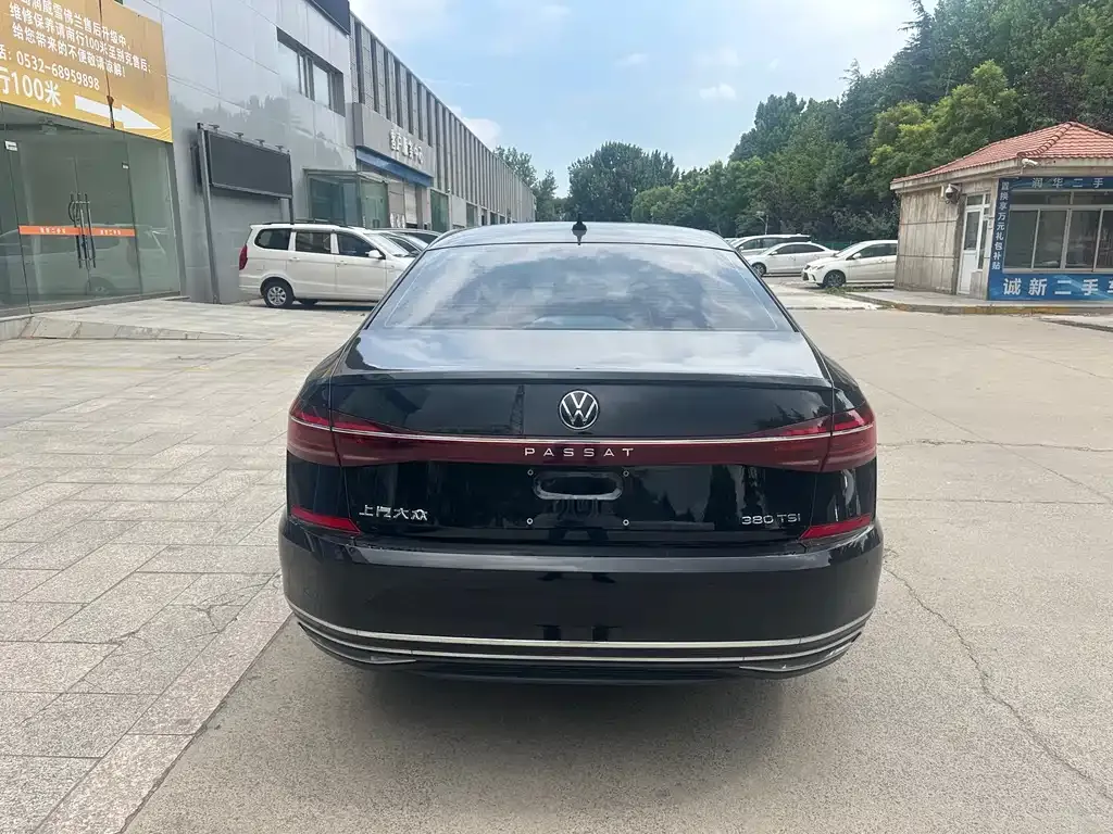 Volkswagen Passat — фото 5
