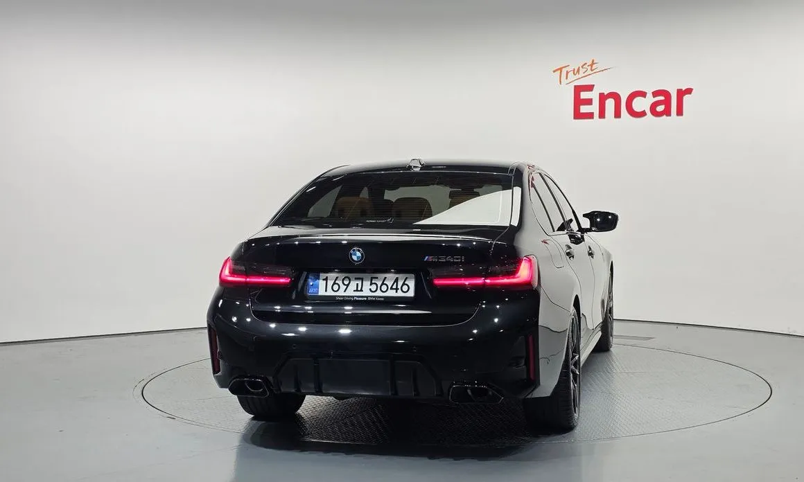 BMW 3-Series 2024 из KR, фото 6