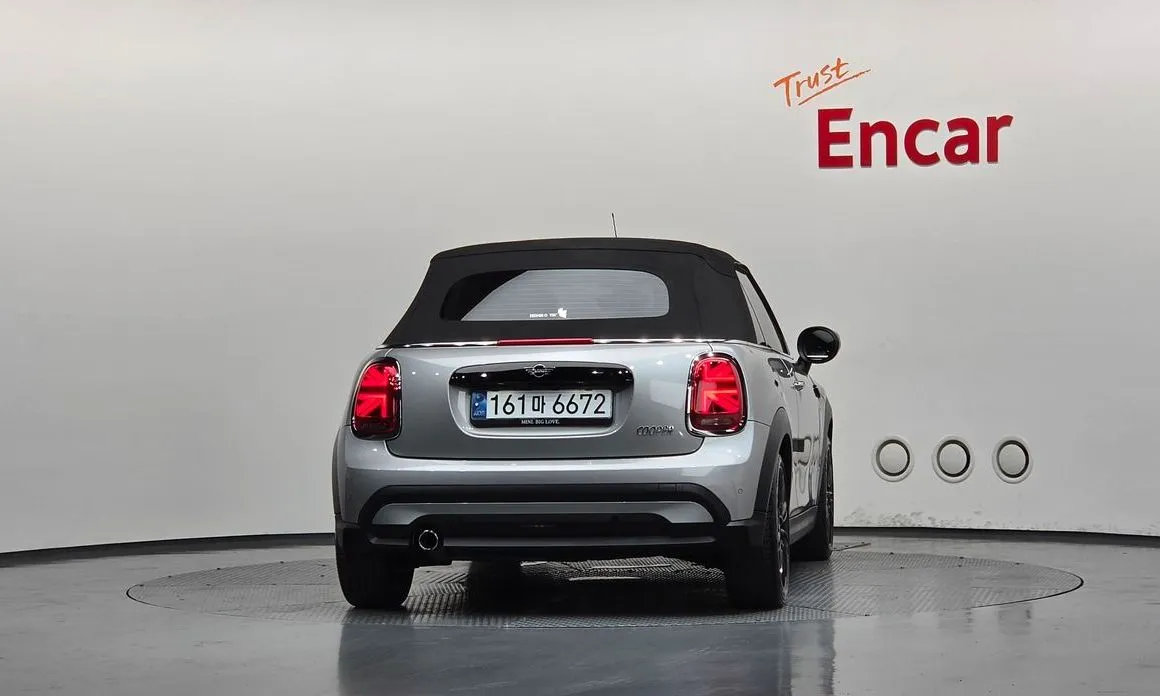 Mini Cooper Convertible 2024 из KR, фото 5