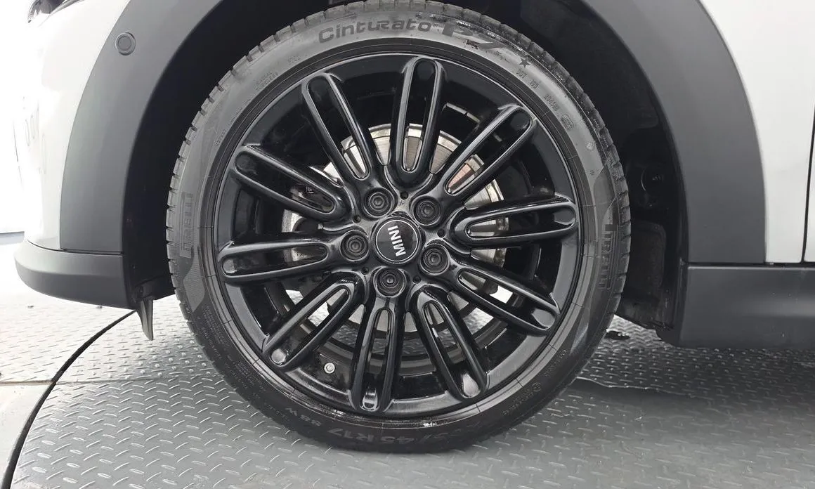 Mini Cooper Convertible 2024 из KR, фото 6