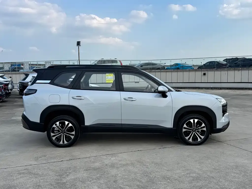Wuling 星光560新能源 — фото 3