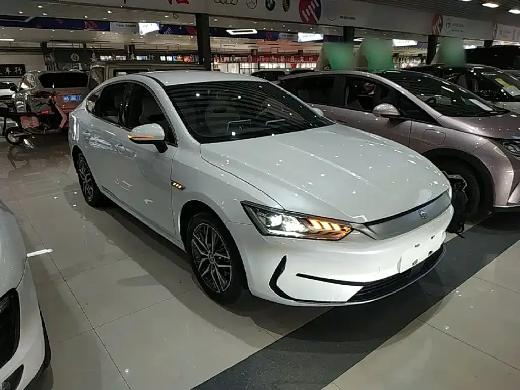BYD Qin PLUS — фото 9
