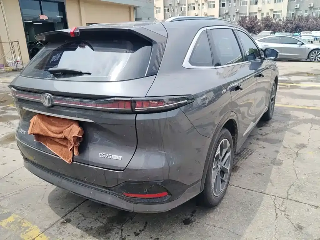 Changan CS75PLUS — фото 3