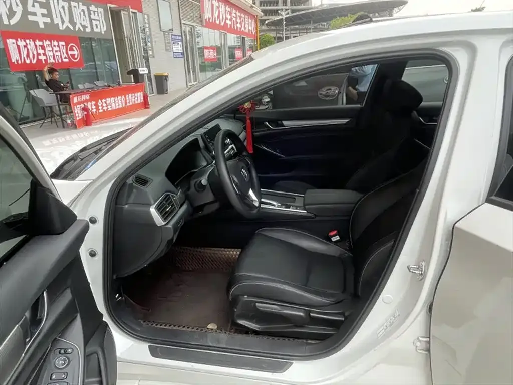 Honda Inspire — фото 2
