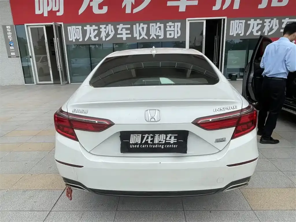 Honda Inspire — фото 6