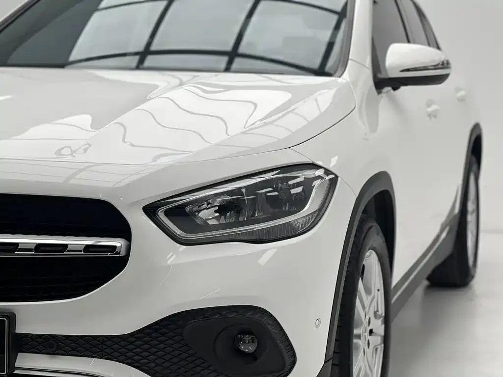 Mercedes-Benz GLA — фото 10